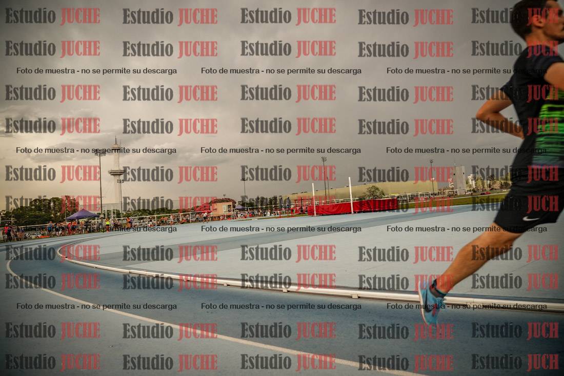 Fotos de los 600 m llanos de varones