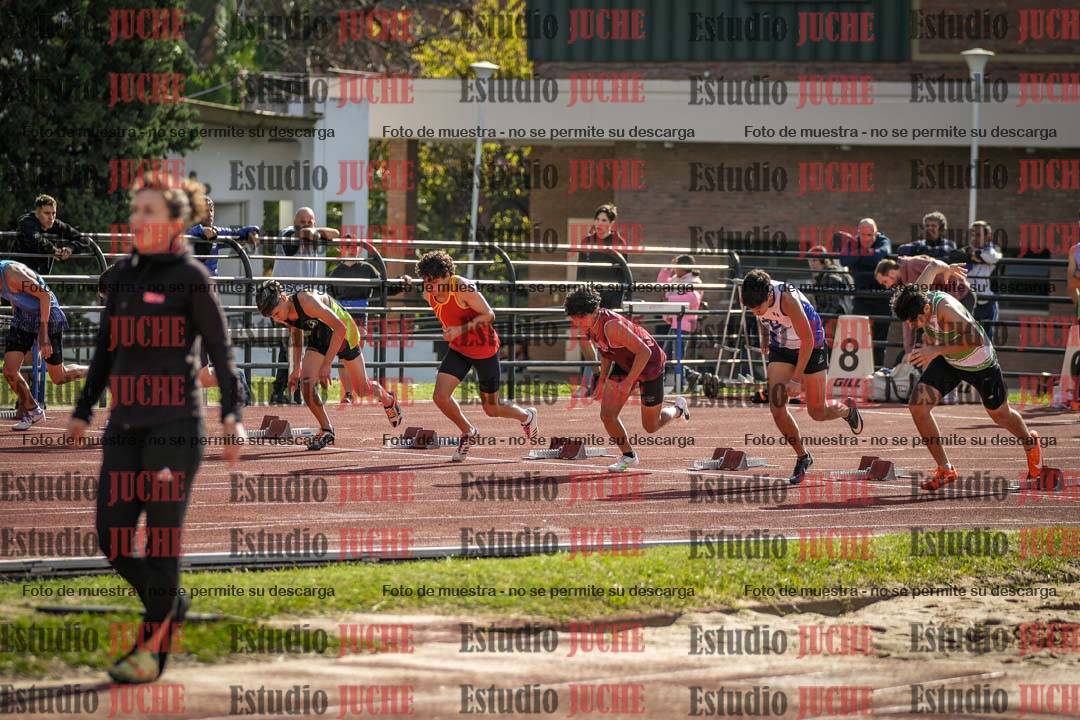 Fotos de los 100 m llanos de varones