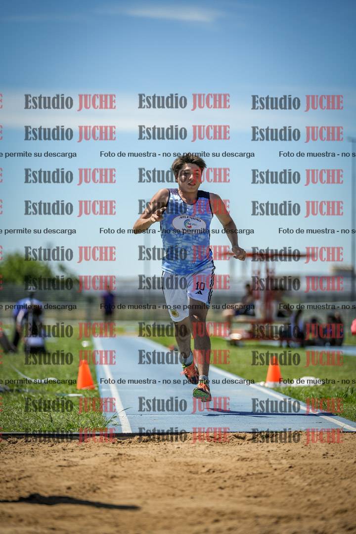 Fotos del salto triple de varones y mujeres - todas las tablas
