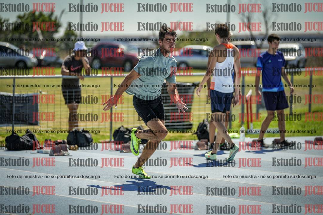 Fotos de los 110 m con vallas de varones - serie 1