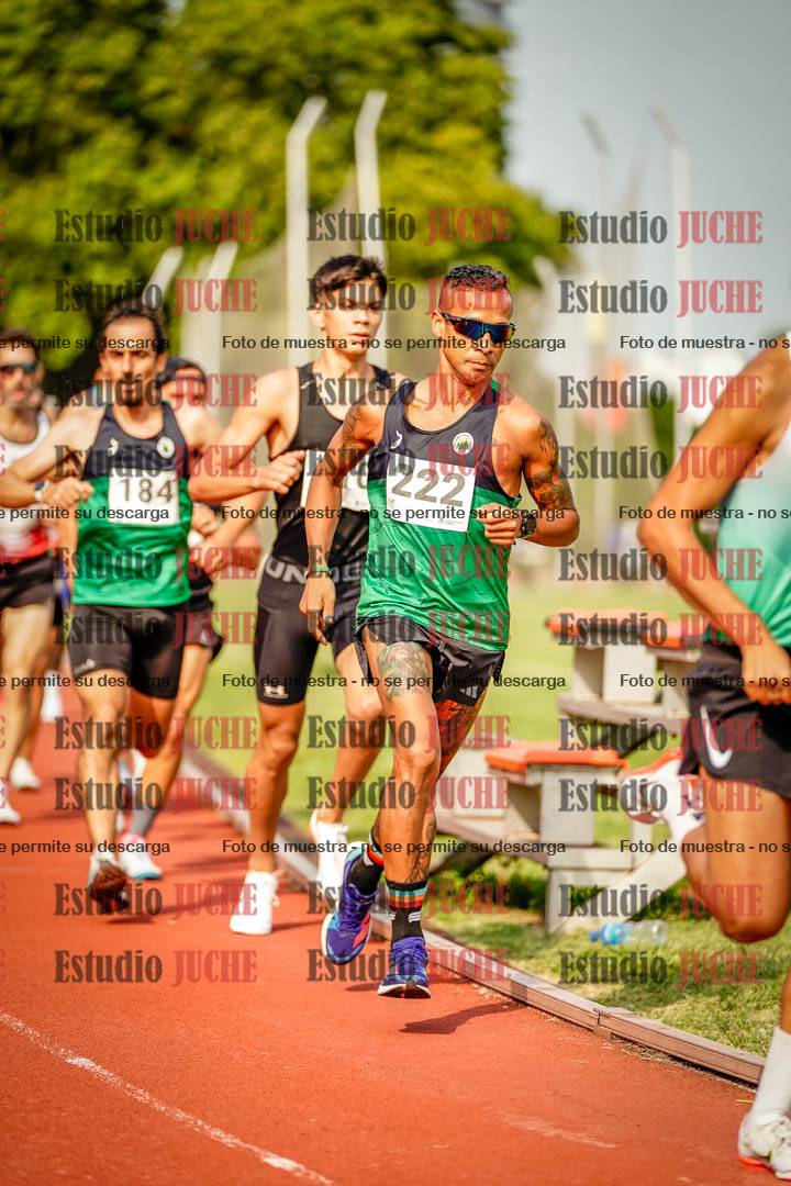 Fotos de los 3000 m llanos de varones
