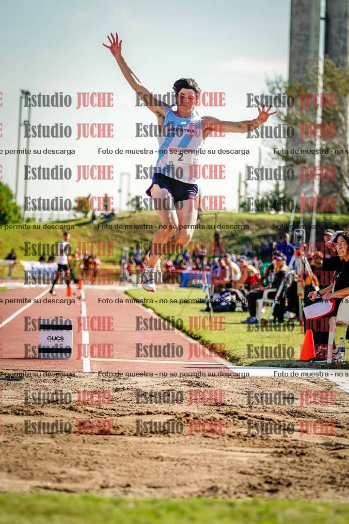 Fotos del salto en largo de varones - deca 2