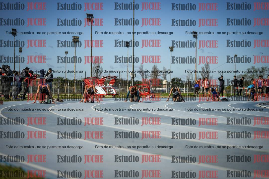 Fotos de los 200 m llanos de varones