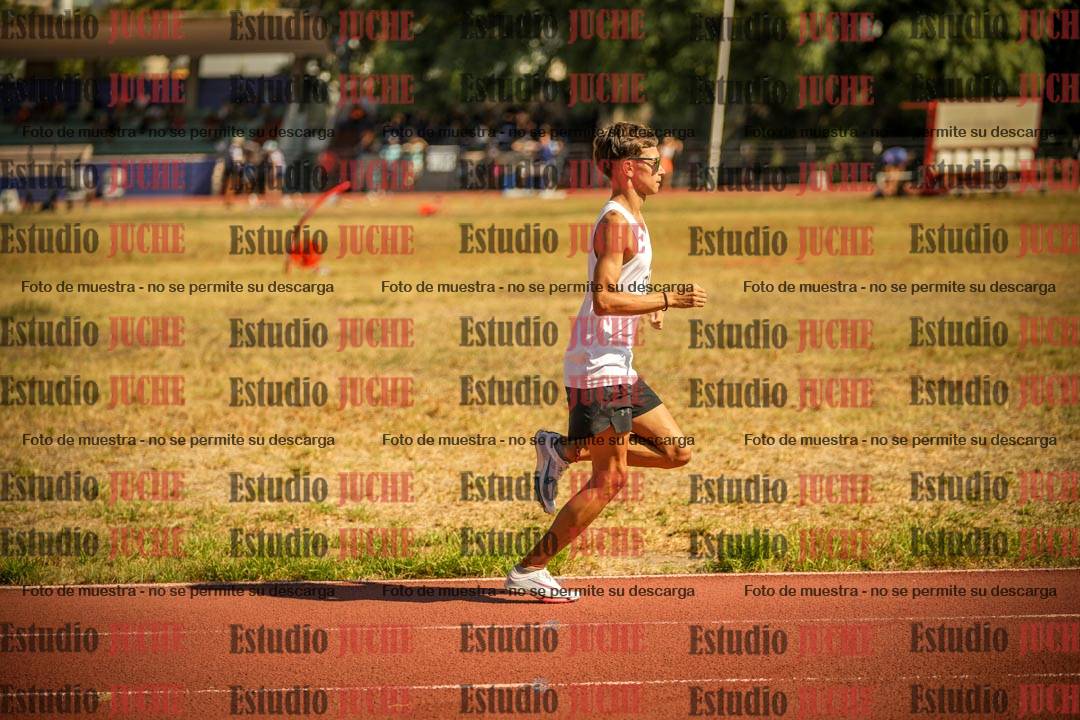 Fotos de los 3000 m llanos de varones