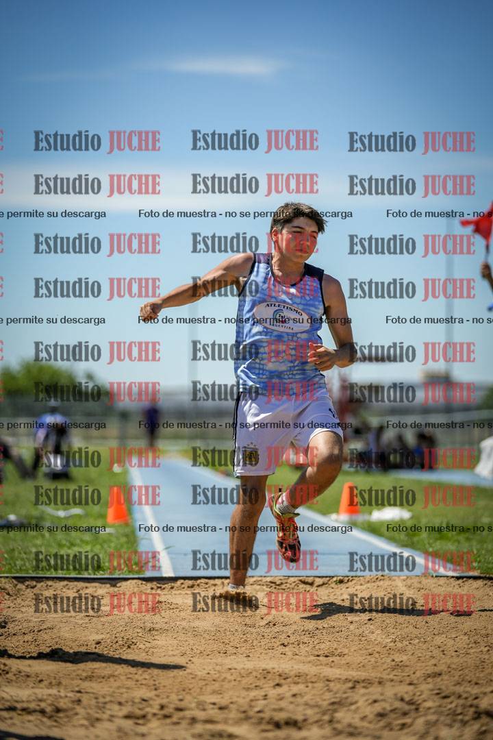 Fotos del salto triple de varones y mujeres - todas las tablas
