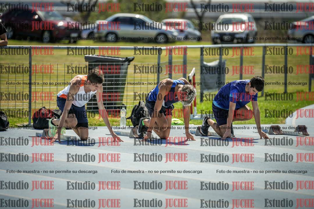 Fotos de los 110 m con vallas de varones - serie 1