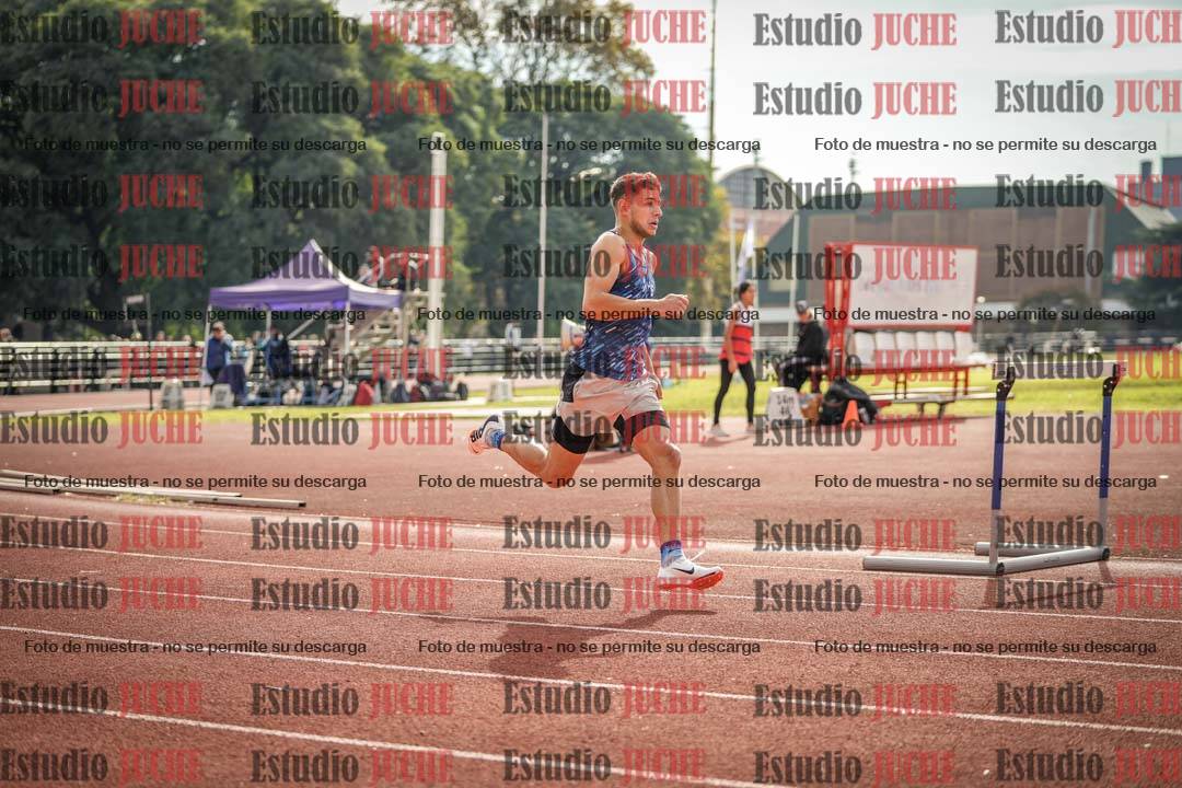 Fotos de los 400 m con vallas de varones