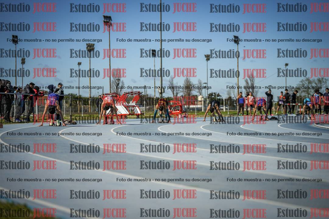 Fotos de los 200 m llanos de varones