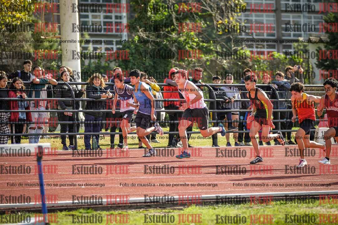 Fotos de los 100 m llanos de varones
