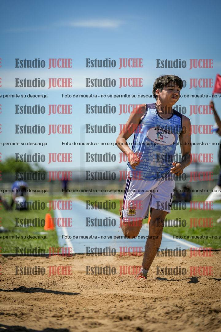Fotos del salto triple de varones y mujeres - todas las tablas