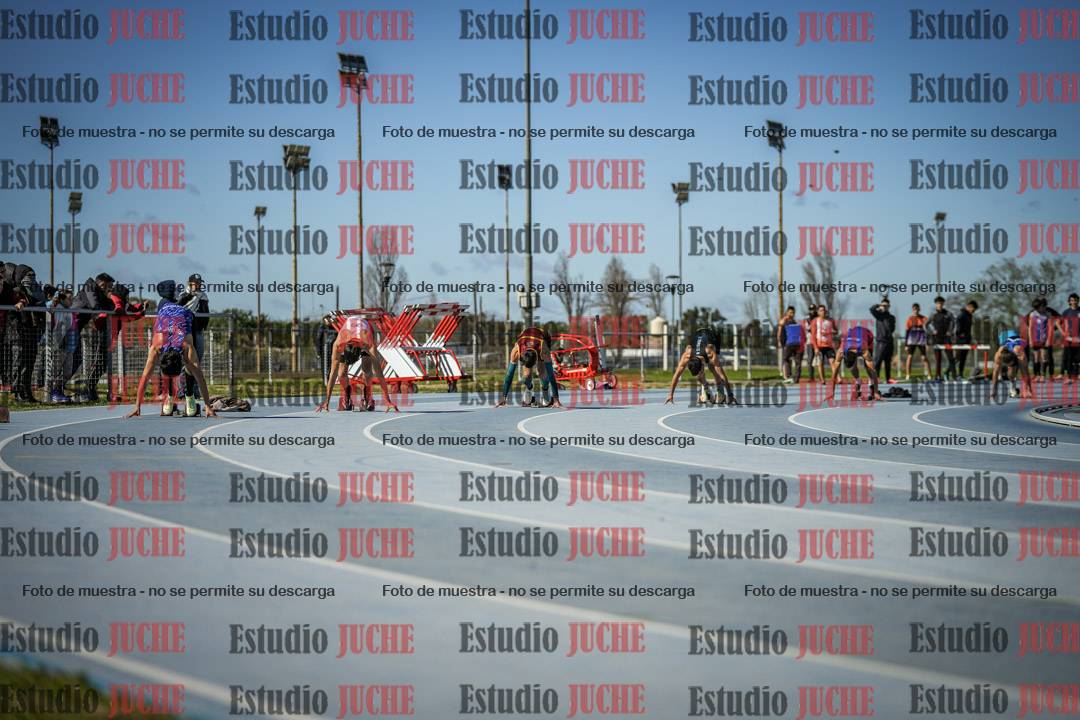 Fotos de los 200 m llanos de varones