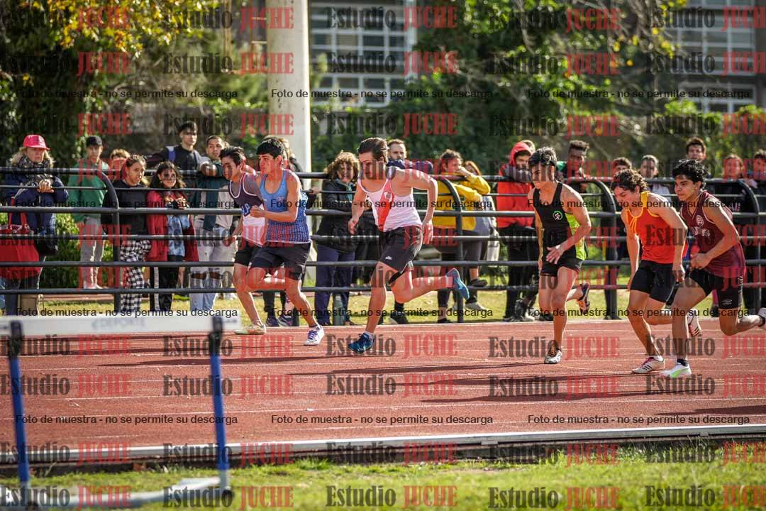 Fotos de los 100 m llanos de varones