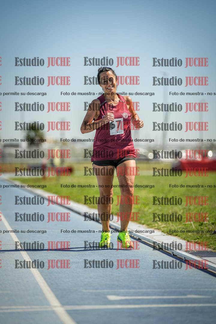Fotos de los 5000 m de mujeres y varones - serie 2