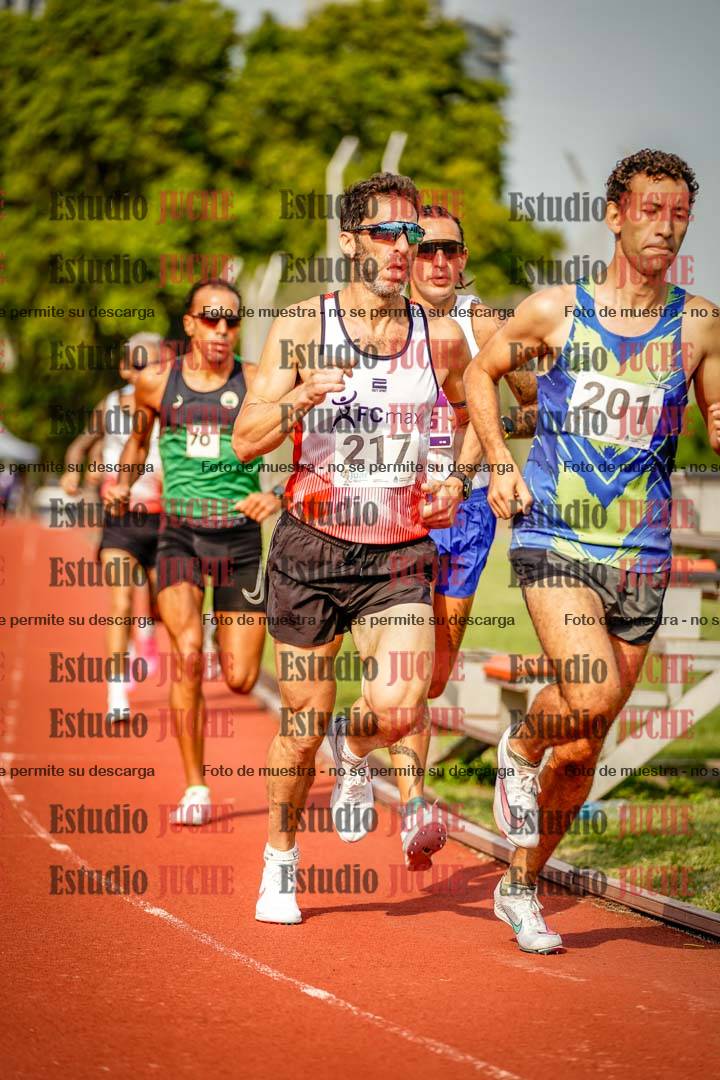 Fotos de los 3000 m llanos de varones