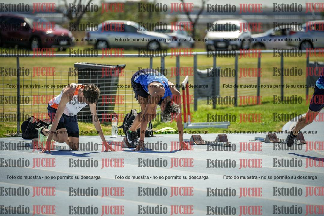 Fotos de los 110 m con vallas de varones - serie 1