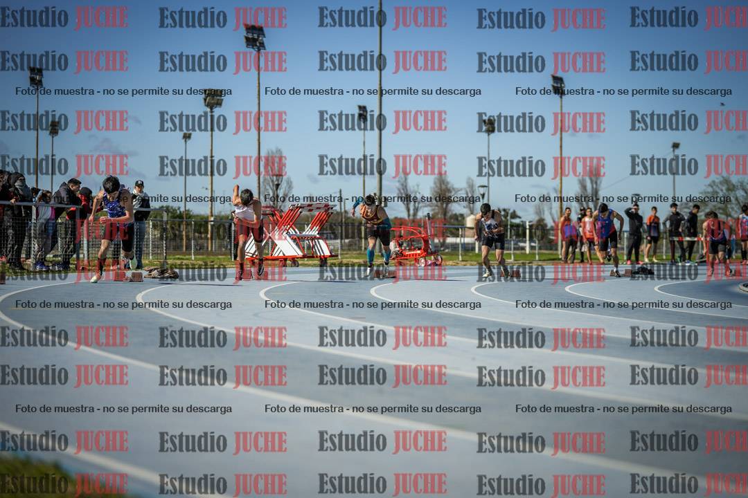 Fotos de los 200 m llanos de varones