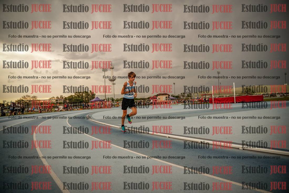 Fotos de los 600 m llanos de varones