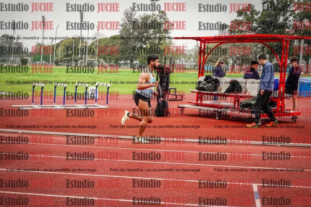 Fotos de los 800 m llanos de varones
