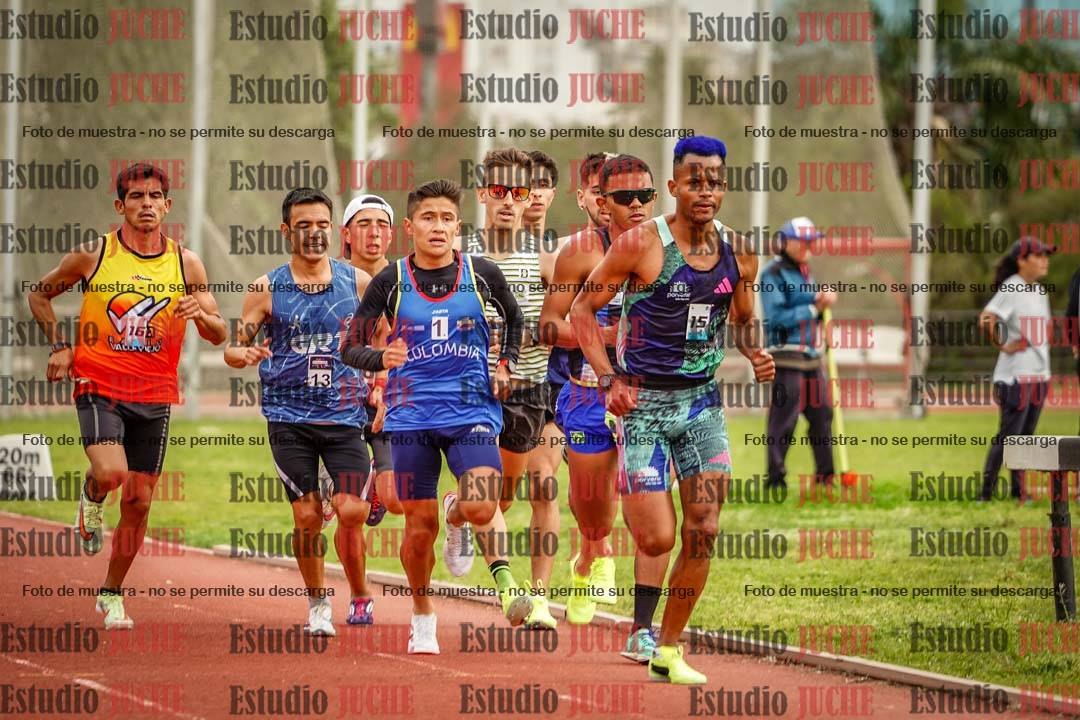 Fotos de los 1500 m llanos de varones