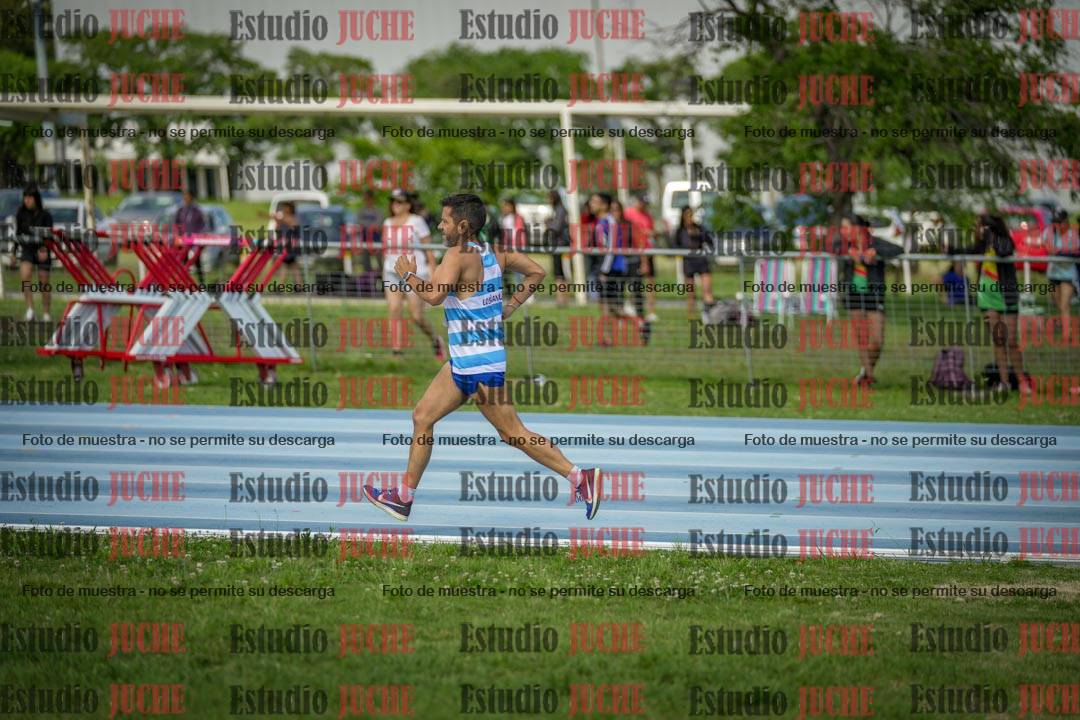 Fotos de los 1000 m llanos de varones