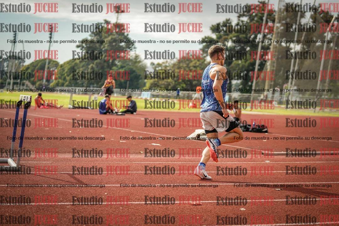 Fotos de los 400 m con vallas de varones