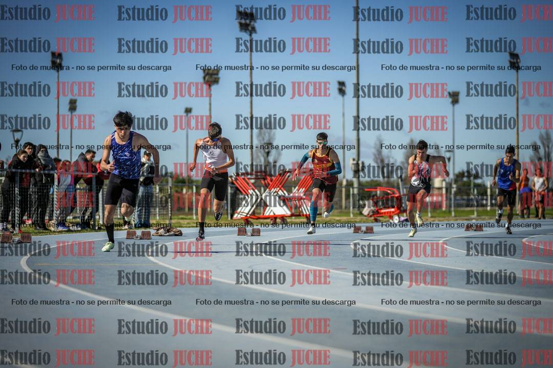 Fotos de los 200 m llanos de varones