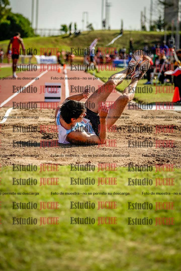 Fotos del salto en largo de varones - deca 2