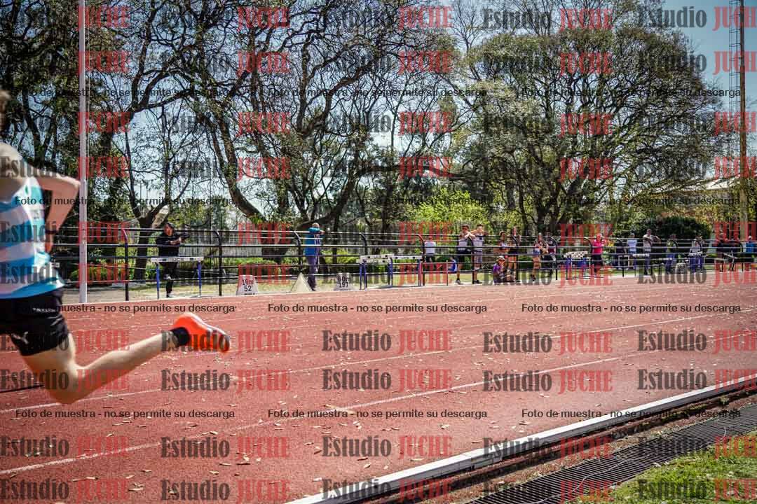 Fotos de los 80 m llanos de varones