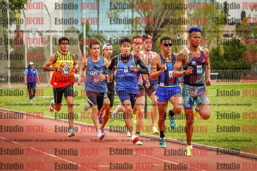 Fotos de los 1500 m llanos de varones
