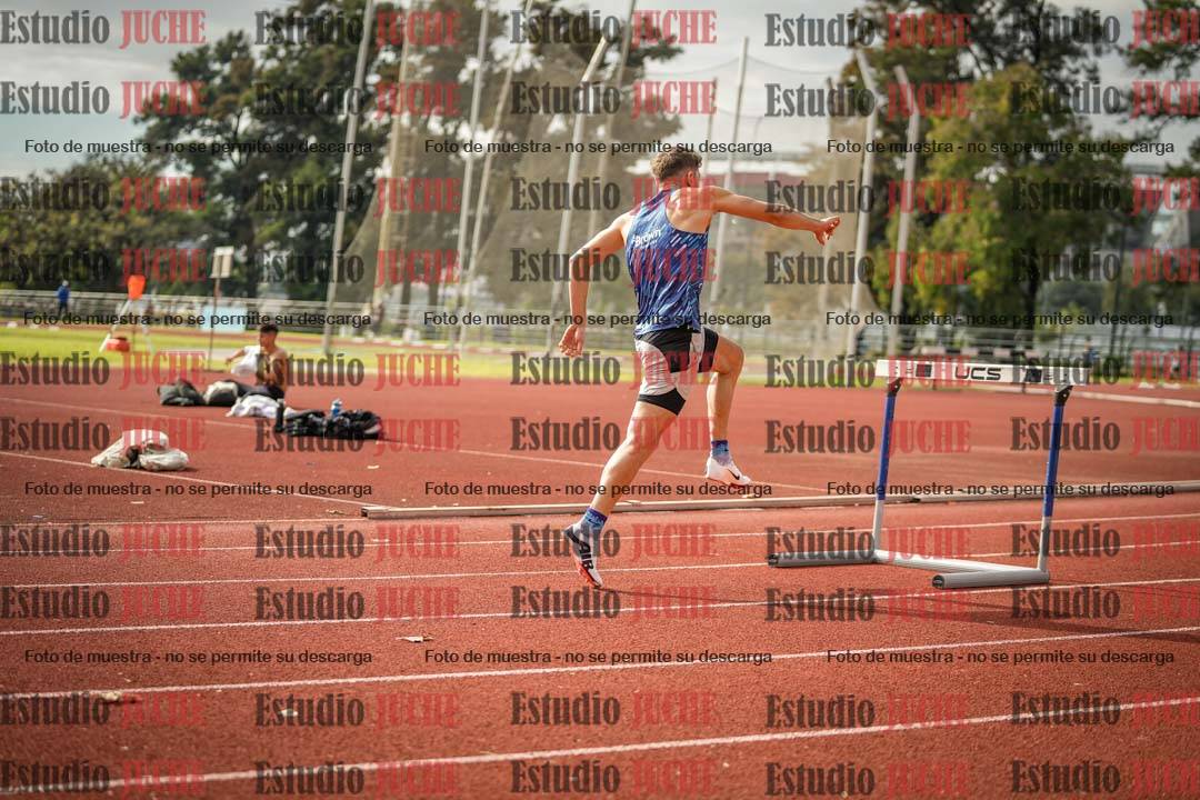Fotos de los 400 m con vallas de varones