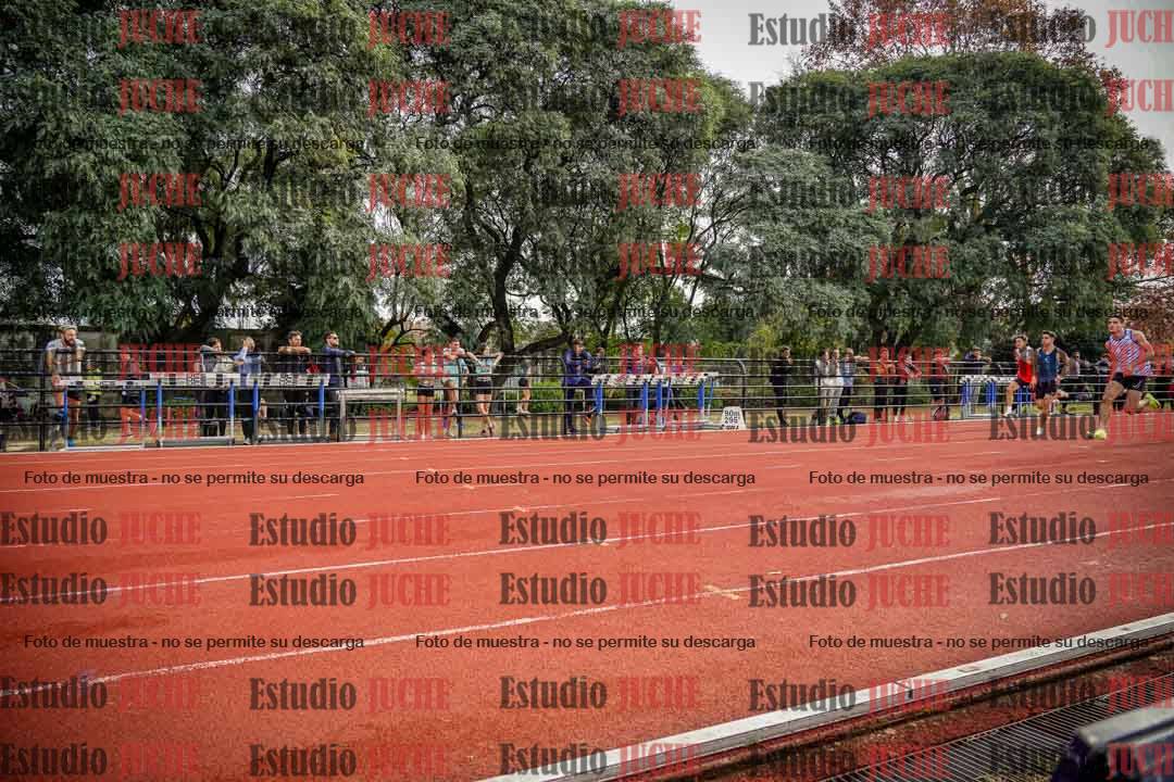 Fotos de los 100 m llanos de varones