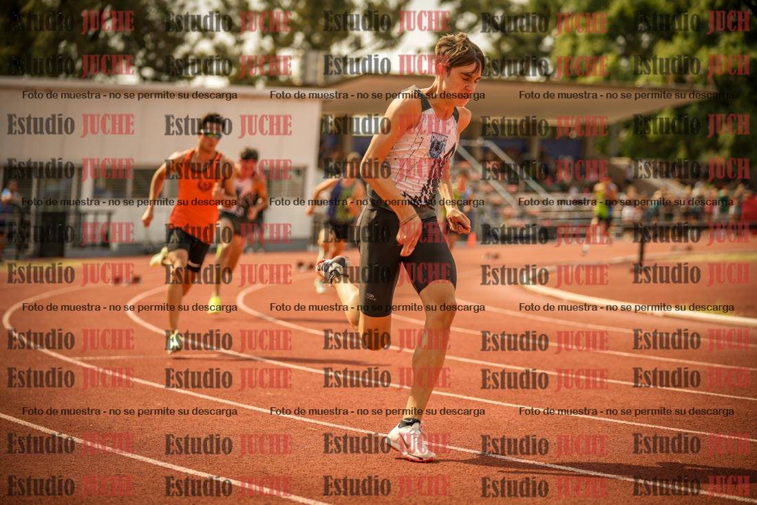 Fotos de los 400 m llanos de varones