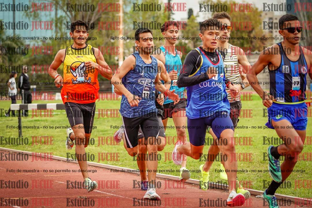 Fotos de los 1500 m llanos de varones
