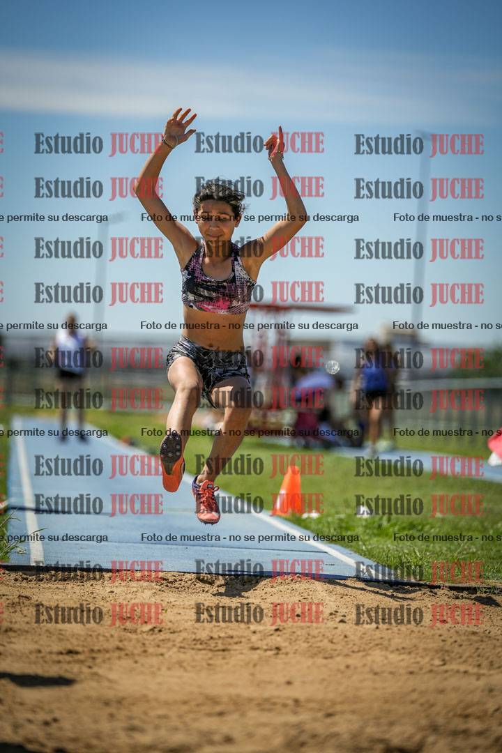 Fotos del salto triple de varones y mujeres - todas las tablas