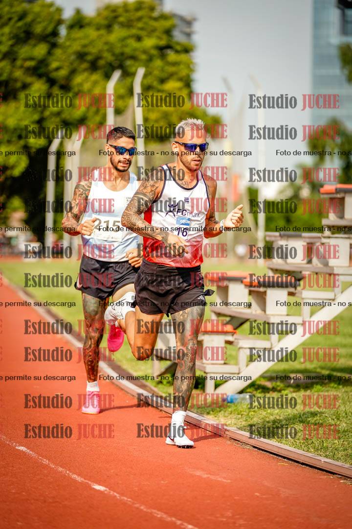 Fotos de los 3000 m llanos de varones