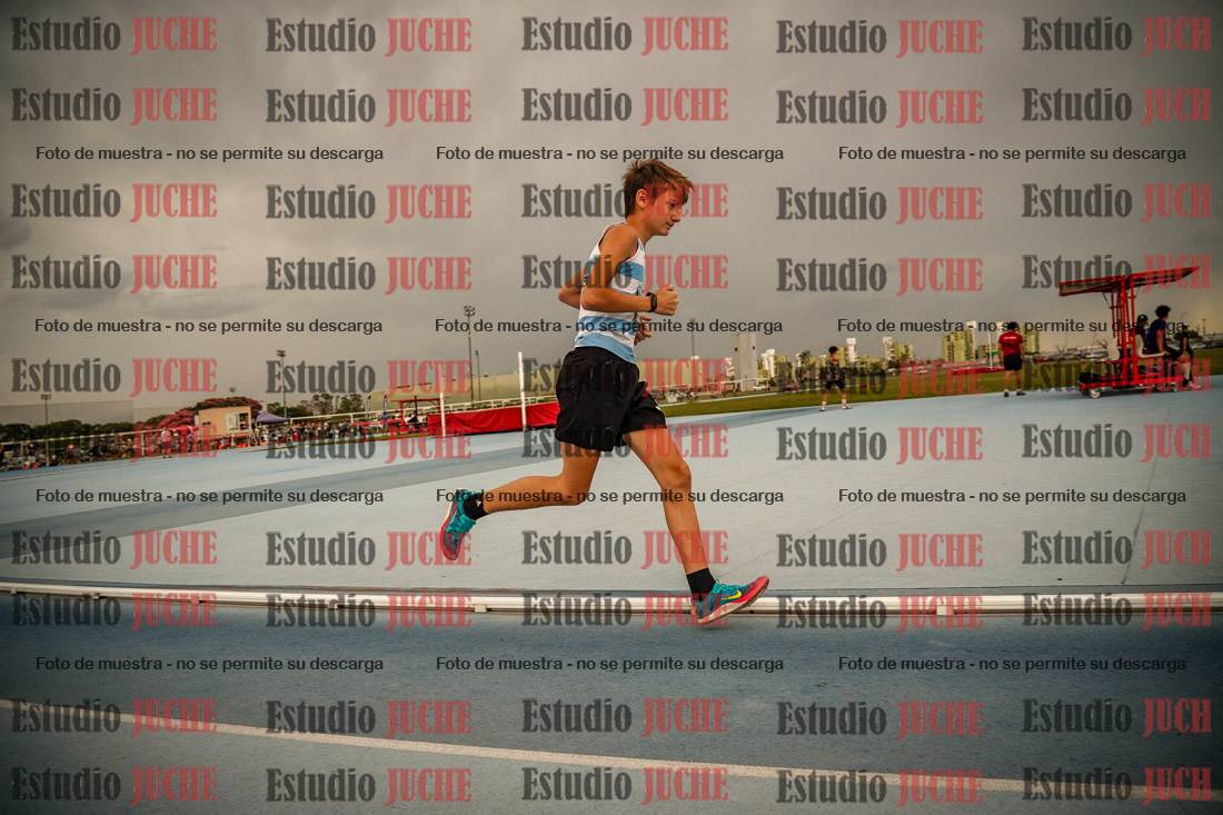 Fotos de los 600 m llanos de varones