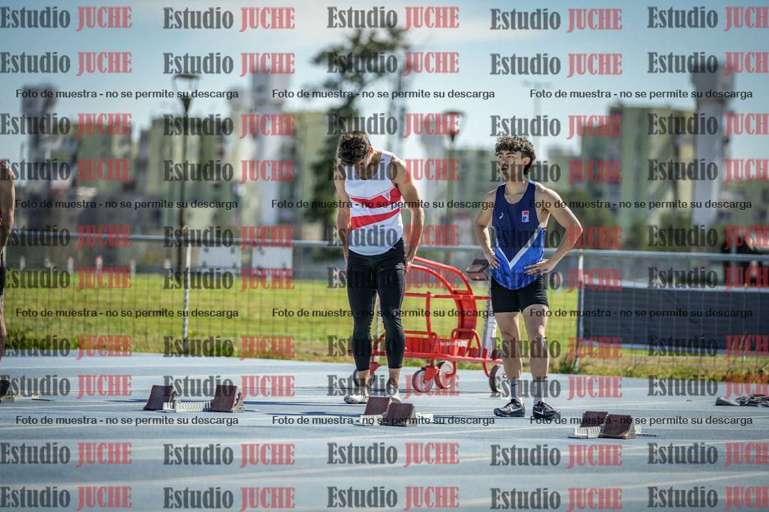 Fotos de los 100 m llanos de varones