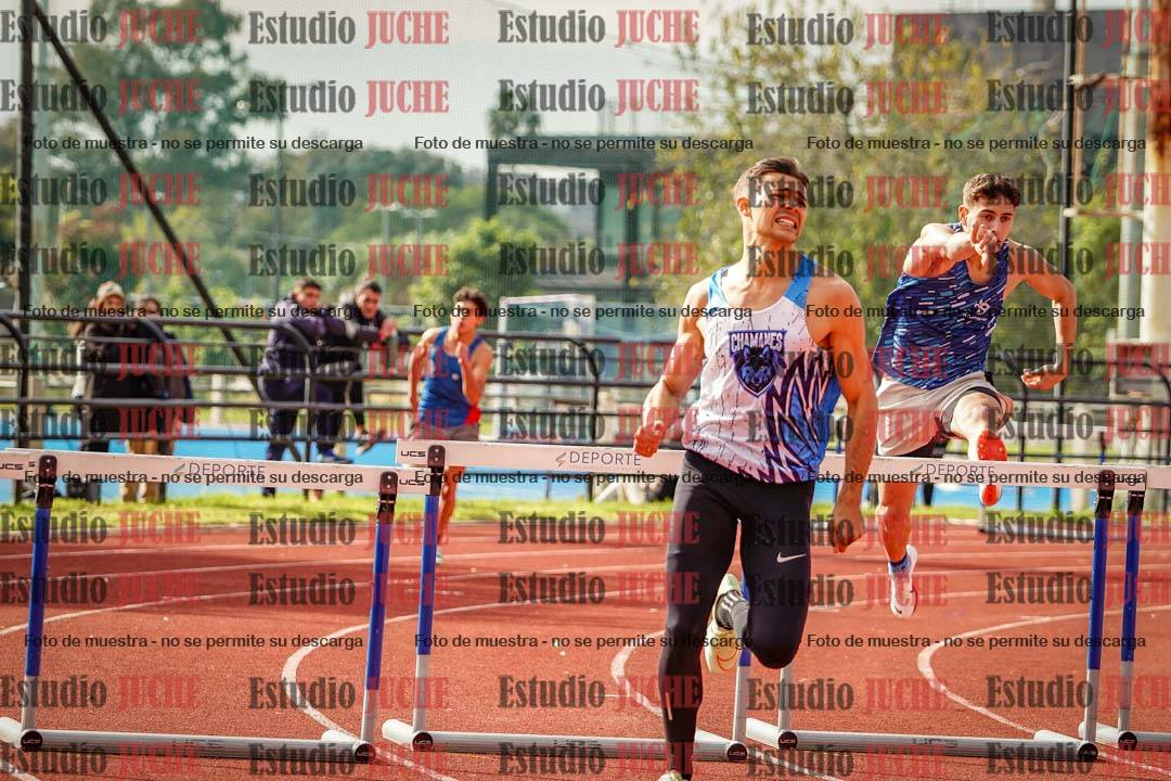 Fotos de los 400 m con vallas de varones