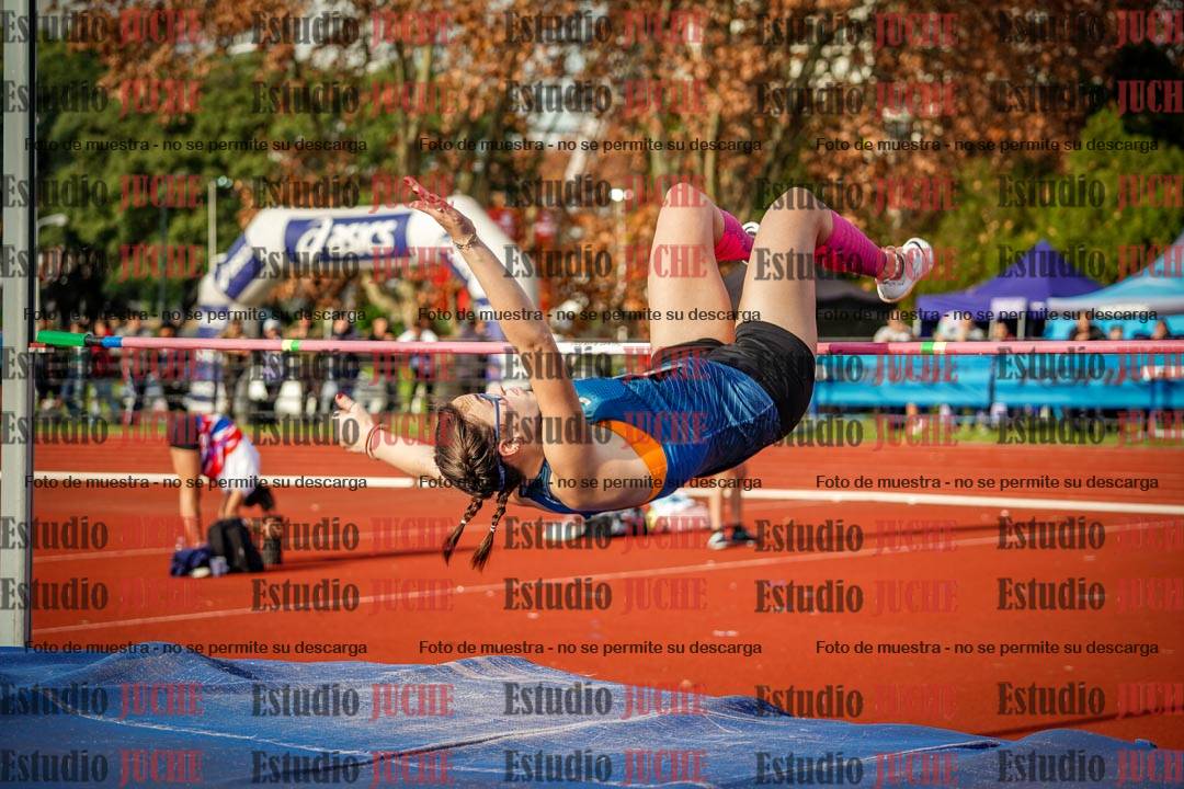 Fotos del salto en alto de mujeres