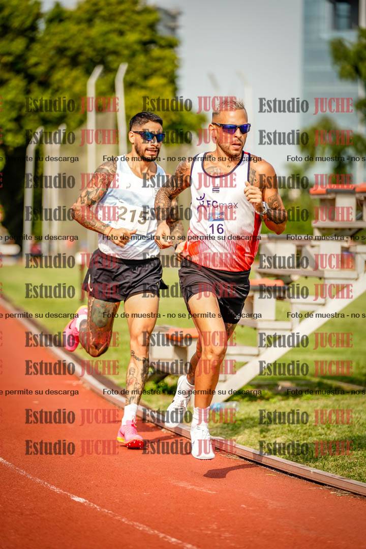 Fotos de los 3000 m llanos de varones