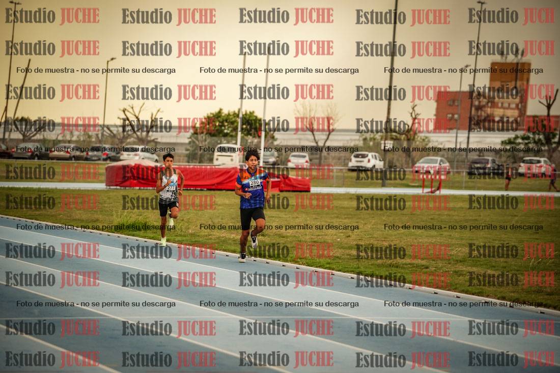 Fotos de los 600 m llanos de varones