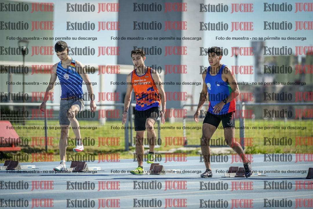 Fotos de los 100 m llanos de varones