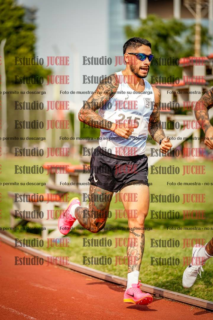 Fotos de los 3000 m llanos de varones