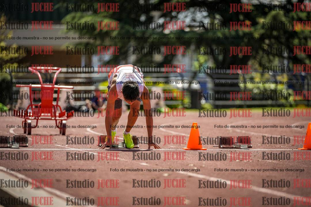 Fotos de los 80 m llanos de varones