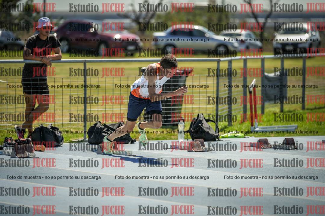 Fotos de los 110 m con vallas de varones - serie 1