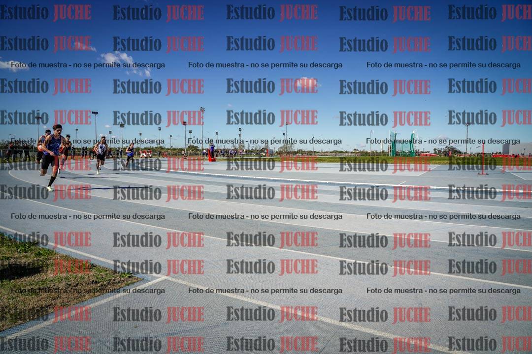 Fotos de los 200 m llanos de varones