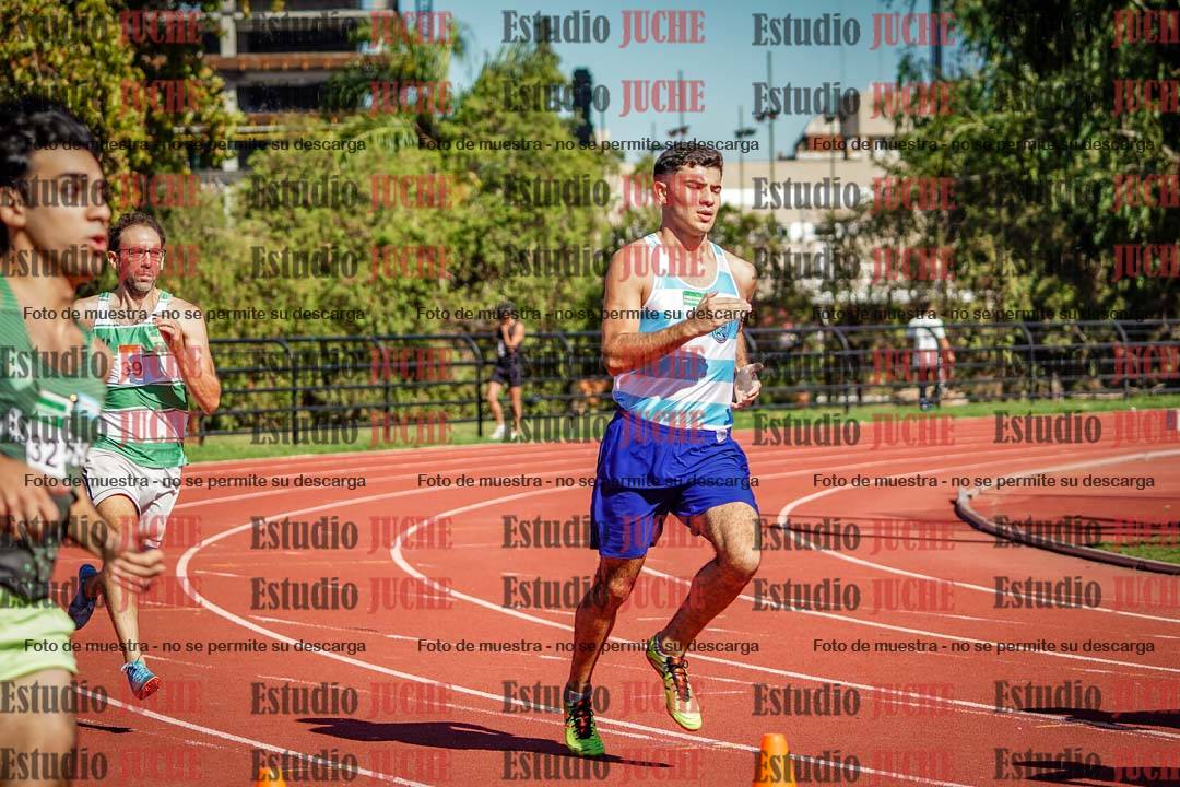 Fotos de los 800 m llanos de varones