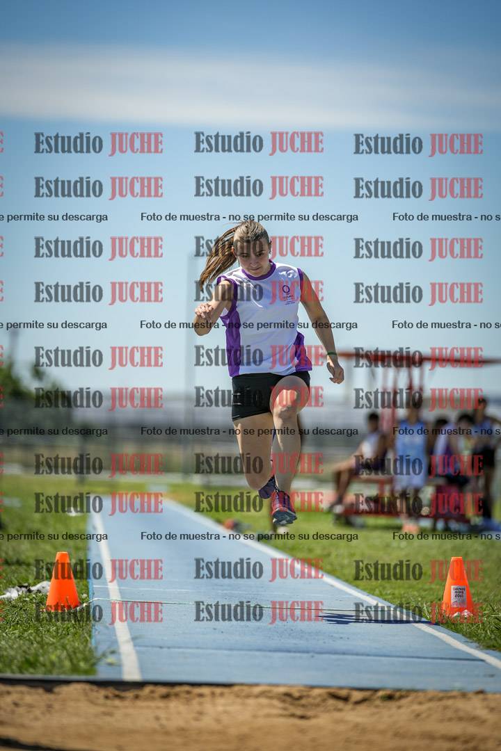 Fotos del salto triple de varones y mujeres - todas las tablas