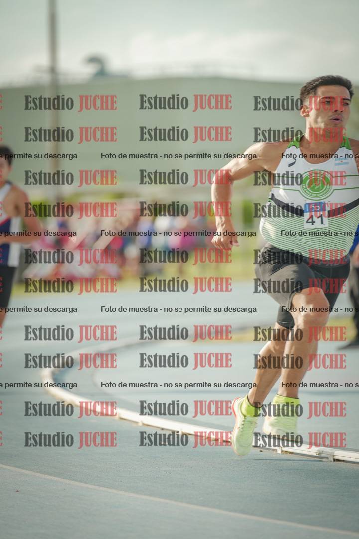 Fotos de los 800 m llanos de varones