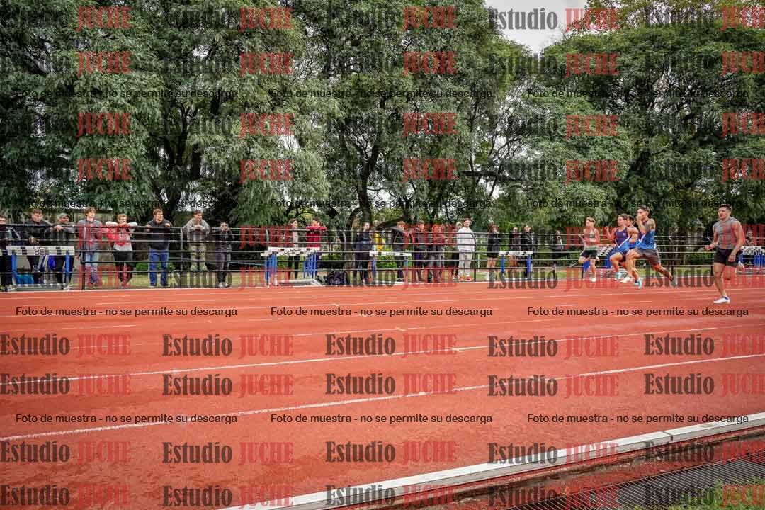 Fotos de los 100 m llanos de varones
